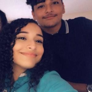 Meet your Posher, Iris